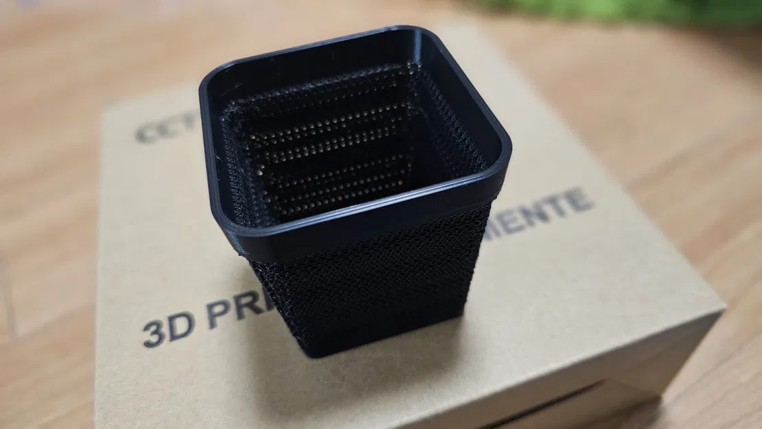 Chậu cây Gyroid độc đáo cho không gian sống thêm sinh động - Image 1