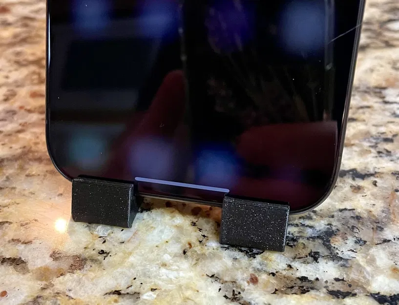 Giá đỡ điện thoại iPhone 15 Pro không vỏ - Image 2