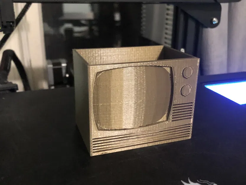 Giá đỡ điều khiển từ xa hình TV độc đáo - Image 2