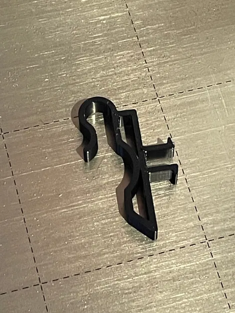 Kẹp valence cho rèm cửa Hunter Douglas 62.5mm - Image 1