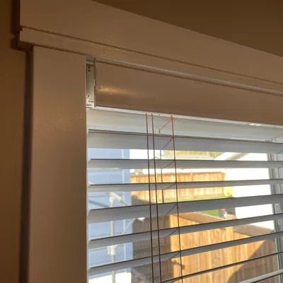 Kẹp valence cho rèm cửa Hunter Douglas 62.5mm