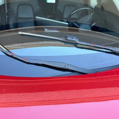 Kẹp ống rửa kính chắn gió cho Tesla Model 3 năm 2018