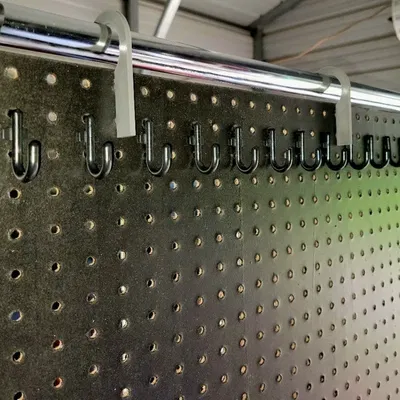 Giá treo bảng ghim cho sự kiện bán hàng