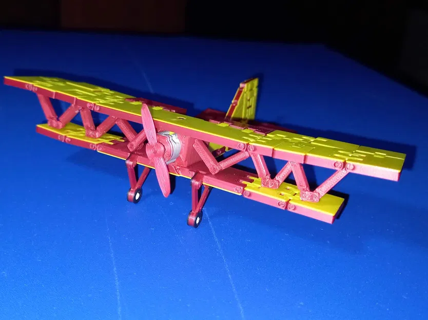 Máy bay chuyển thể từ chữ cái H bằng vật liệu PLA - Image 3