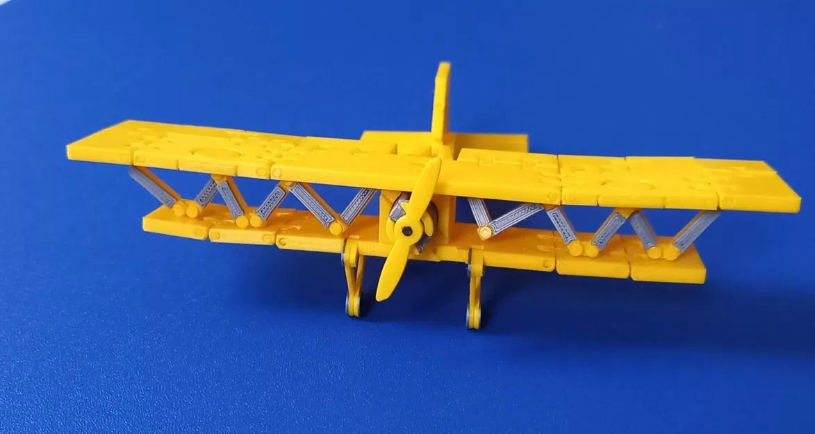 Máy bay chuyển thể từ chữ cái H bằng vật liệu PLA - Image 4