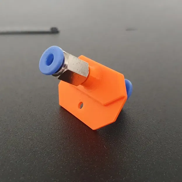 Đầu cắm cạnh cho ống PTFE PC4-M5 trong Enclosure Prusa Original - Image 1