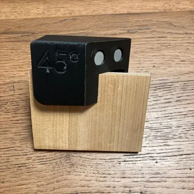 Giá đỡ cưa 45 độ cho công việc chế tác gỗ