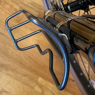 Xe đạp cắm trại Blackburn Outpost Cargo Cage Suspension Fork Adapter