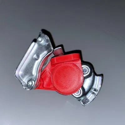 Thay thế nắp bụi cho khớp nối ống khí trên xe tải và máy kéo