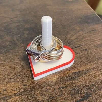 Giá đỡ nhẫn hình trái tim với trục cao