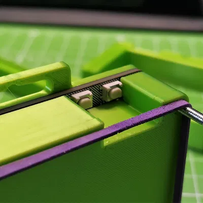 Giá đỡ thẻ Tufty 2040 cho màn hình TFT