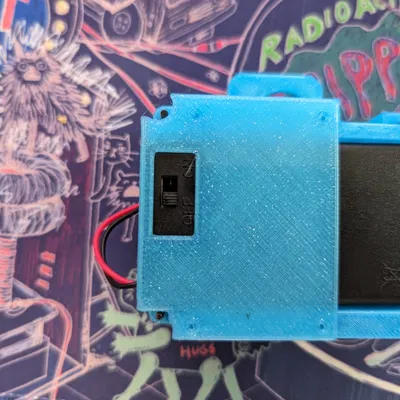 Công tắc bật/tắt cho bộ pin trong Tinkercad