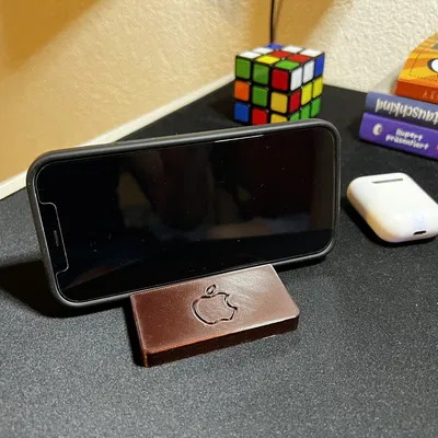 Giá đỡ cho iPhone sử dụng chế độ ban đêm mới