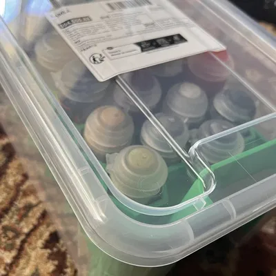 Giá đỡ cho 40 lọ sơn Citadel trong thùng Ikea Samla