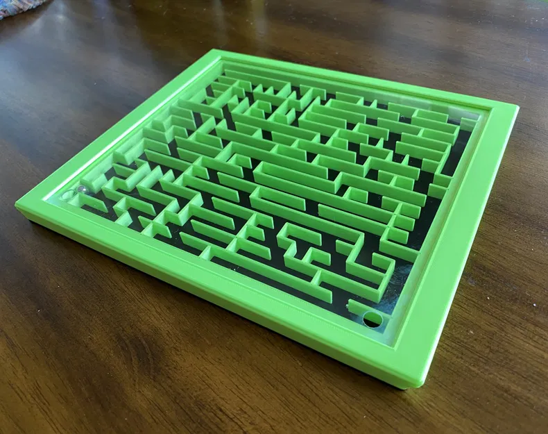 Labyrinth 3D đơn giản kích thước 18x21 với khung nhựa - Image 1