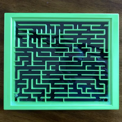 Labyrinth 3D đơn giản kích thước 18x21 với khung nhựa