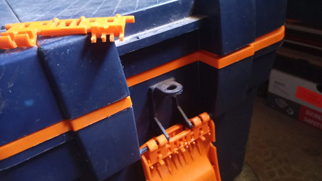 Hinge đóng cho hộp dụng cụ Dexter (61,3 x 41,9 x 37,5 cm) - Image 3