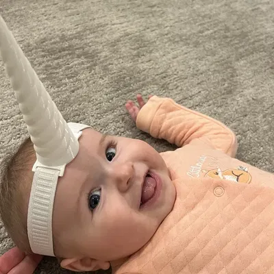 Sừng kỳ lân và cá voi một sừng cho lễ hội Halloween