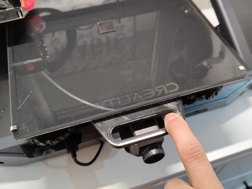 Tay cầm ngắn cho bàn máy in Ender 3 S1 - Image 1