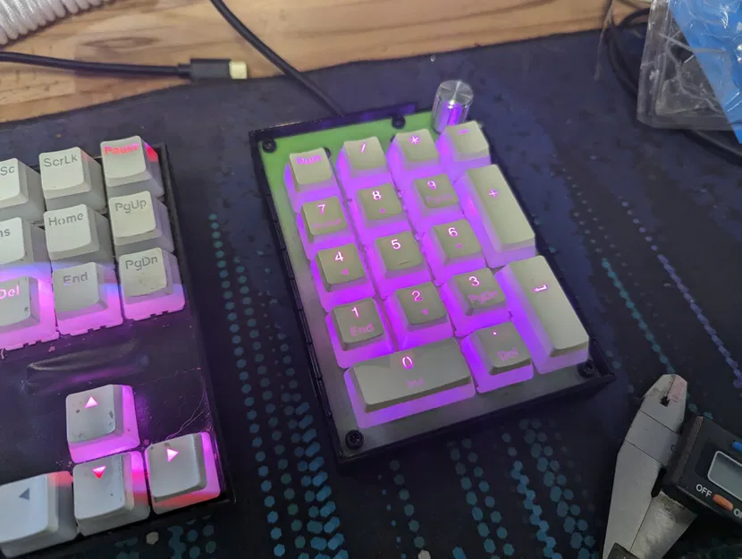 Bàn phím số với núm điều chỉnh âm lượng - Image 1