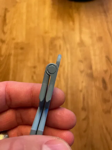 Giá đỡ máy tính bảng và điện thoại cho móc chìa khóa - Image 4