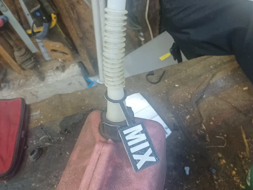 Nhãn đánh dấu cho bình xăng với vòi linh hoạt - Image 3