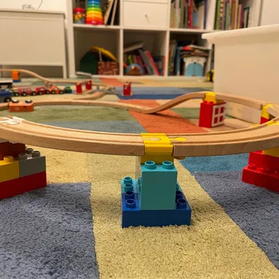 Bộ chuyển đổi gỗ cho tàu hỏa từ Duplo và Brio