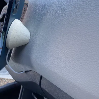 Giá đỡ MagSafe cho xe hơi Seat Mii