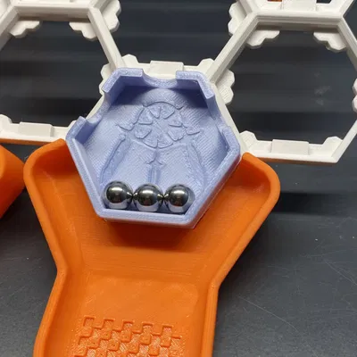 Tấm bài Swords of Revealing Light trong trò chơi Hextraction