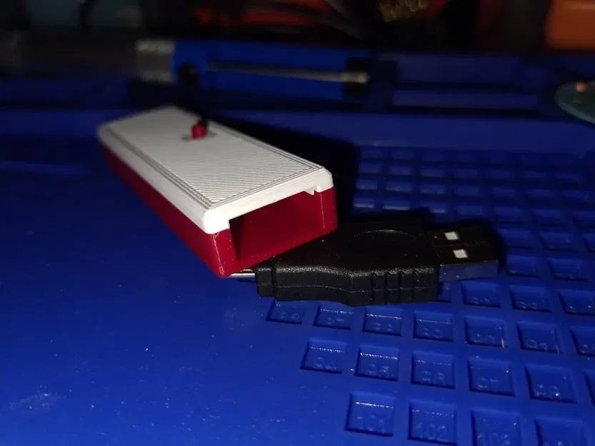Vỏ bảo vệ Raspberry Pico và bộ chuyển đổi micro USB sang USB A - Image 2