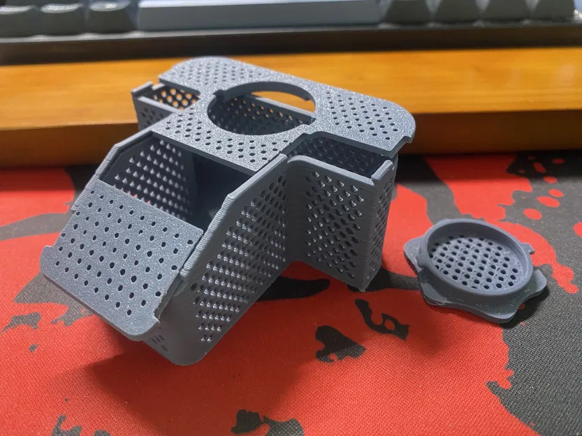 Hộp đựng silicagel Skylock cải tiến với nắp khóa xoay - Image 1