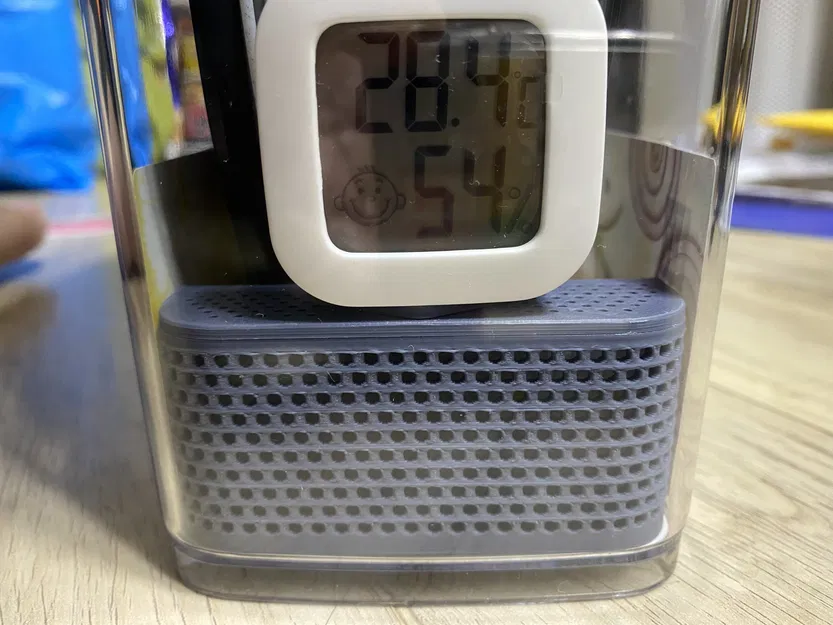 Hộp đựng silicagel Skylock cải tiến với nắp khóa xoay - Image 2