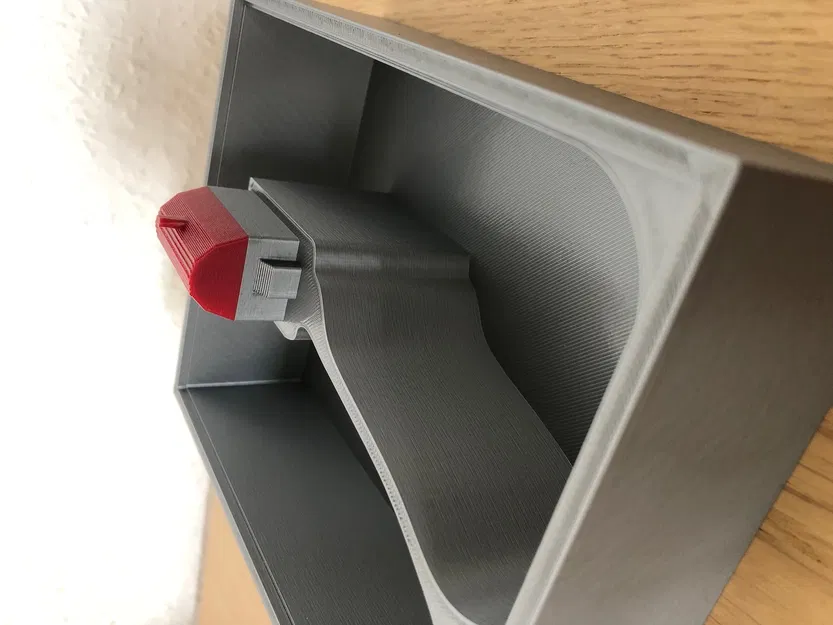 Chậu cây với ngôi nhà nhỏ giữa lòng chậu - Image 4