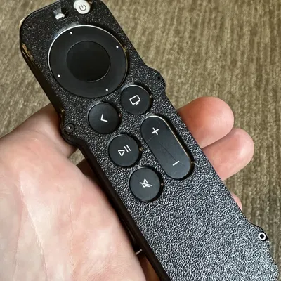 Vỏ điều khiển Apple TV (Thế hệ 2 & 3) với giá đỡ Air Tag tù...