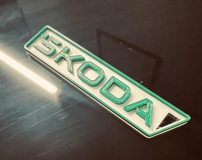 **Móc khóa mới với logo ŠKODA** - Image 2