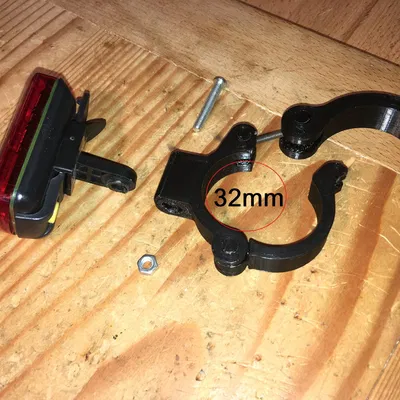 Giá đỡ đèn hậu cho cột yên xe đạp