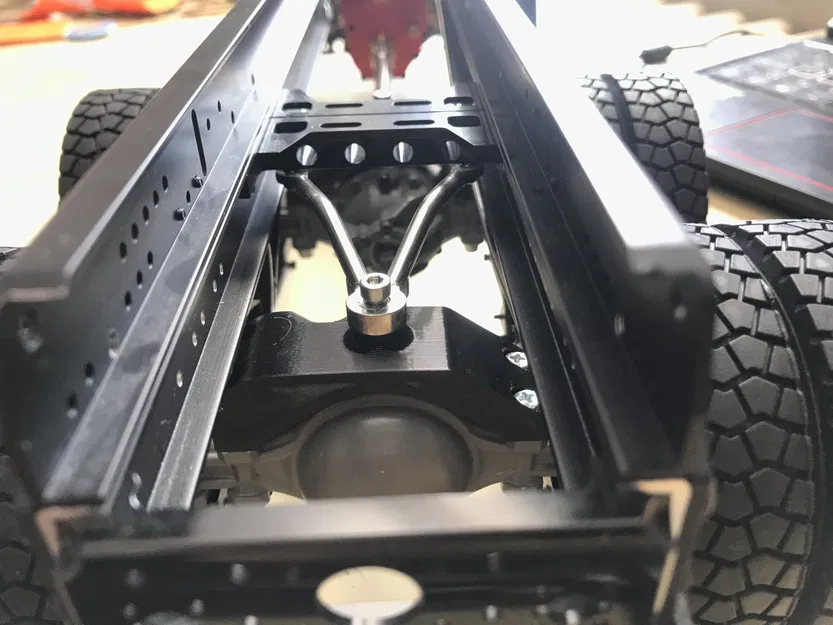 Giá đỡ trục sau cho xe tải điều khiển từ xa 1/14 - Image 3