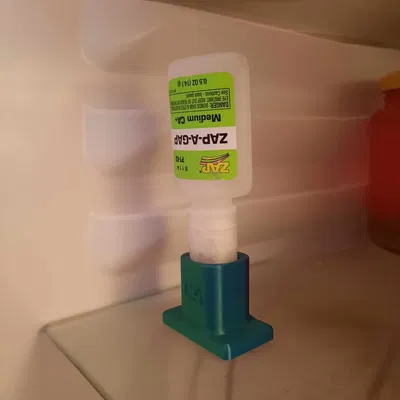 Giá đỡ keo CA tiện lợi cho việc lưu trữ