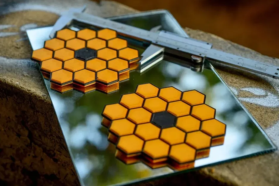 Đế lót ly hình dạng gốc JWST tỉ lệ 1:64 - Image 10