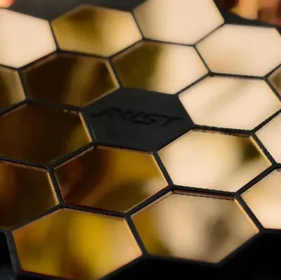 Mô hình nghệ thuật kính viễn vọng James Webb tỉ lệ 1:25