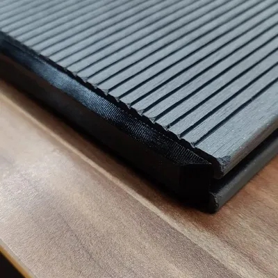 Vỏ bảo vệ WPC in từ PETG cho sân thượng