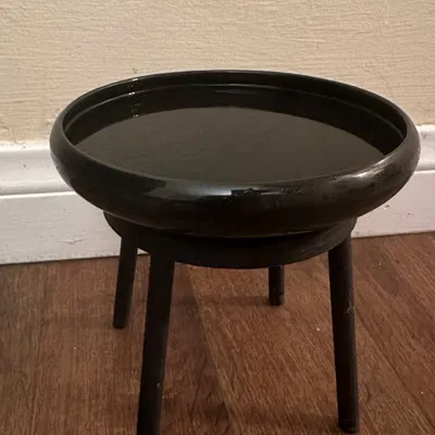 Bát ăn cho mèo với giá đỡ tiện lợi