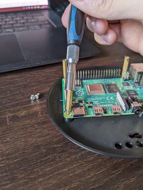 Vỏ Raspberry Pi 4 hình tròn cho PoE Hat - Image 4