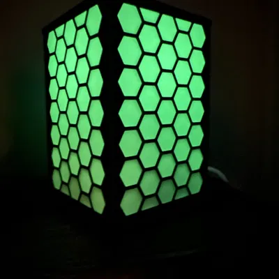 Đèn bàn Hex Remix II với đế cho bóng đèn