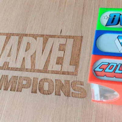 Hộp nhân vật Marvel Champions cho thẻ bài 3D