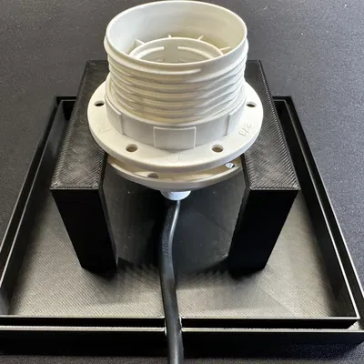 Đèn bàn Hex Remix II với đế cho bóng đèn