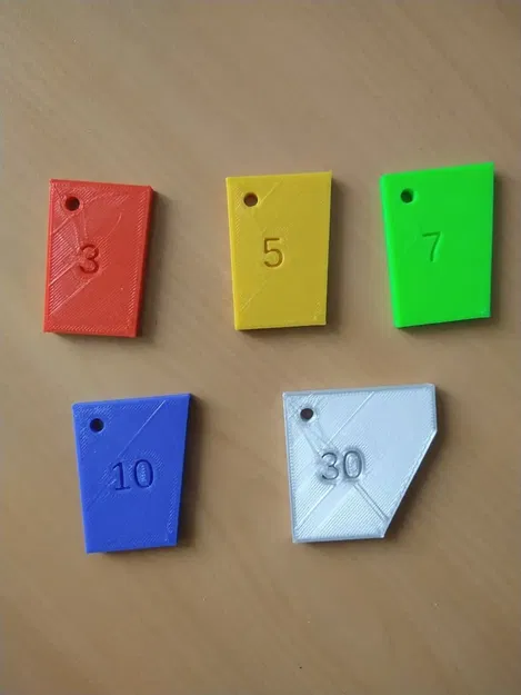 Thước đo góc cho máy mài băng - điều chỉnh được trong OpenSCAD - Image 2