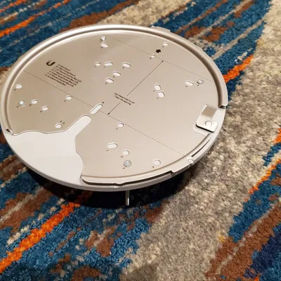 Giá đỡ gắn điểm truy cập WiFi Ubiquiti U6 Pro lên cột