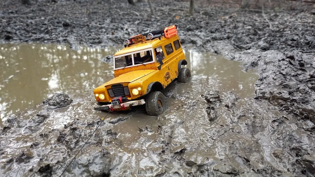 Xe Land Rover series 3 tỉ lệ 1:10 với chiều rộng bánh 313 mm - Image 2