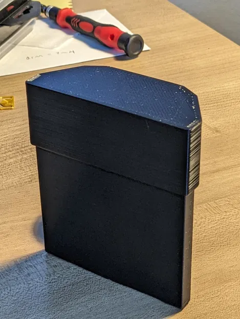 Giá đỡ Narcan kín đáo với nắp ngắn và cao - Image 2